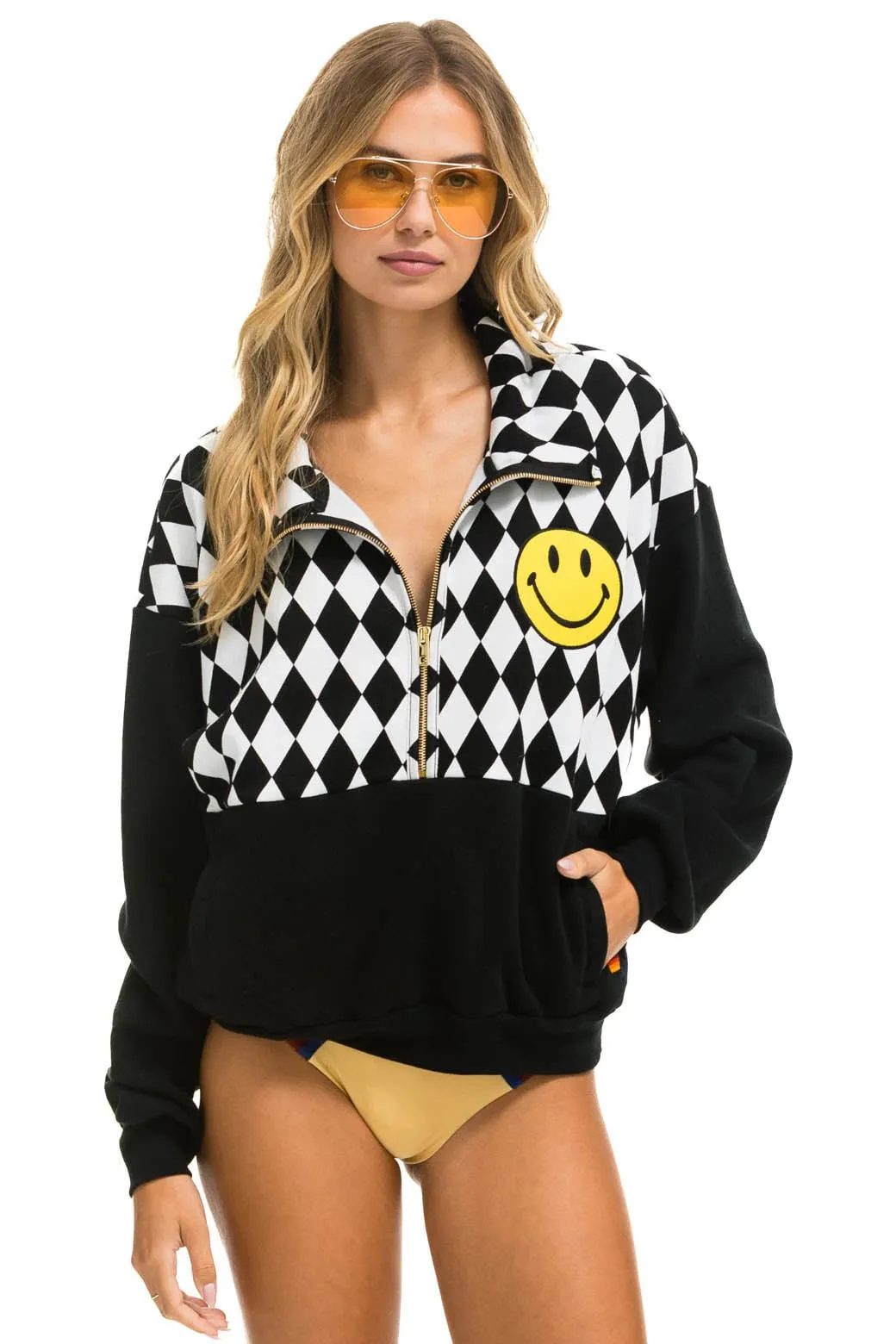 DIAMOND SMILEY 2 EMBROIDERY FLEECE HALF ZIP SWEATSHIRT - BLACK // WHITE