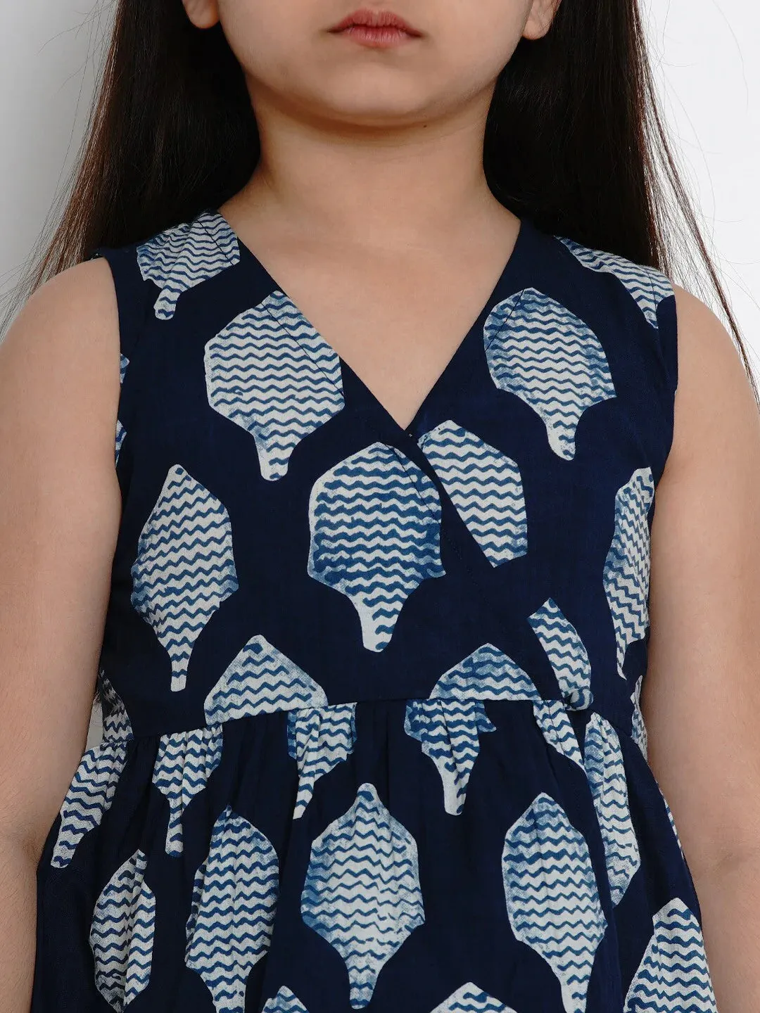 Girls Navy Blue Printed Kurta With Dhoti Pants