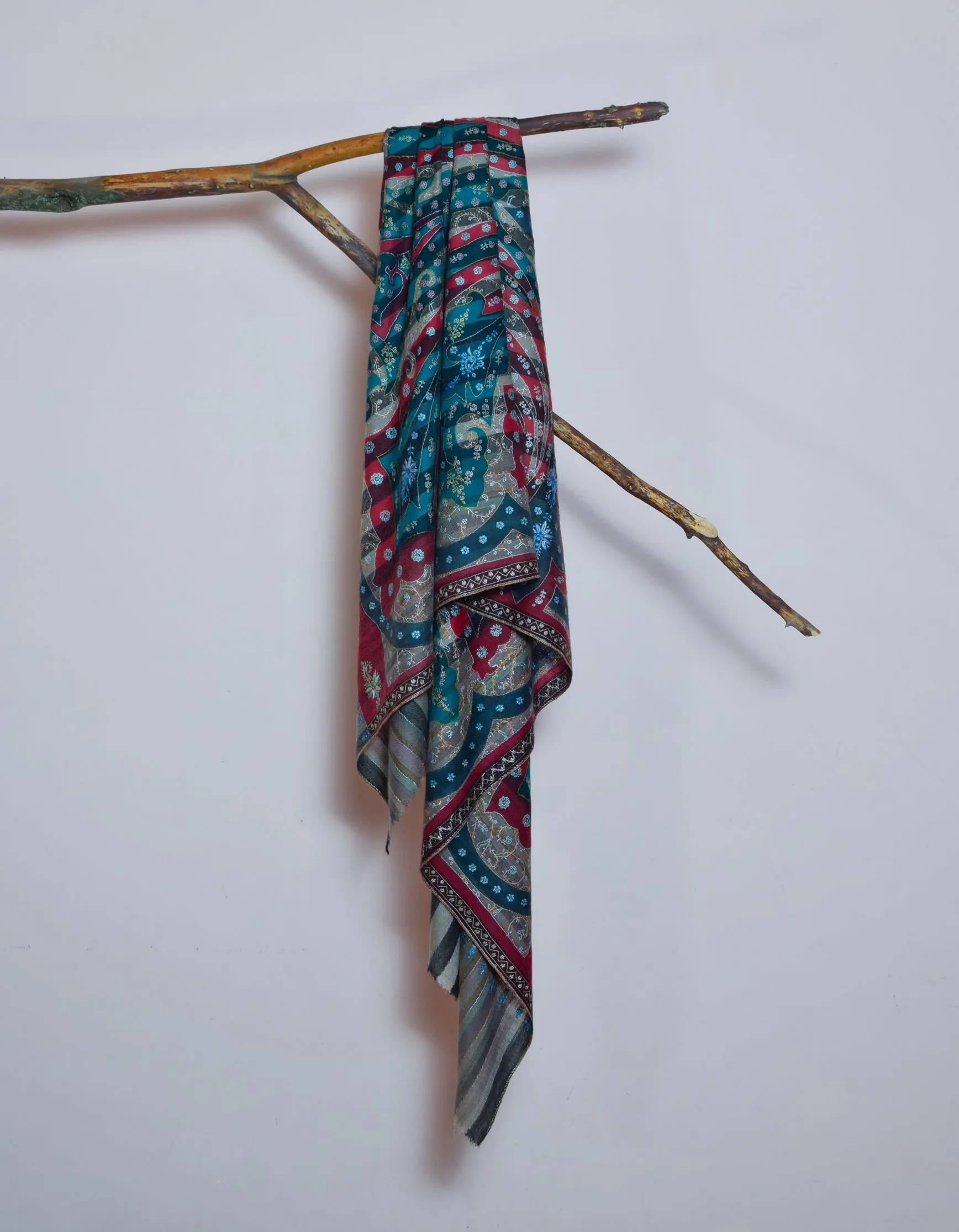 Multi-Pattern Handwoven Kani Print Detail Embroidered Cashmere Pashmina Shawl