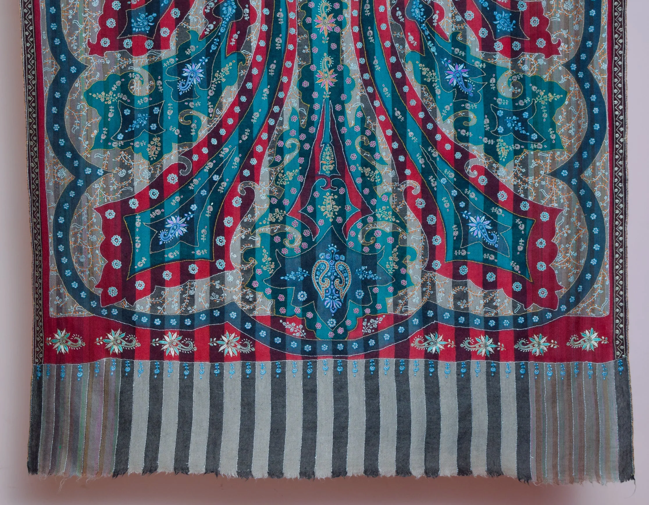 Multi-Pattern Handwoven Kani Print Detail Embroidered Cashmere Pashmina Shawl