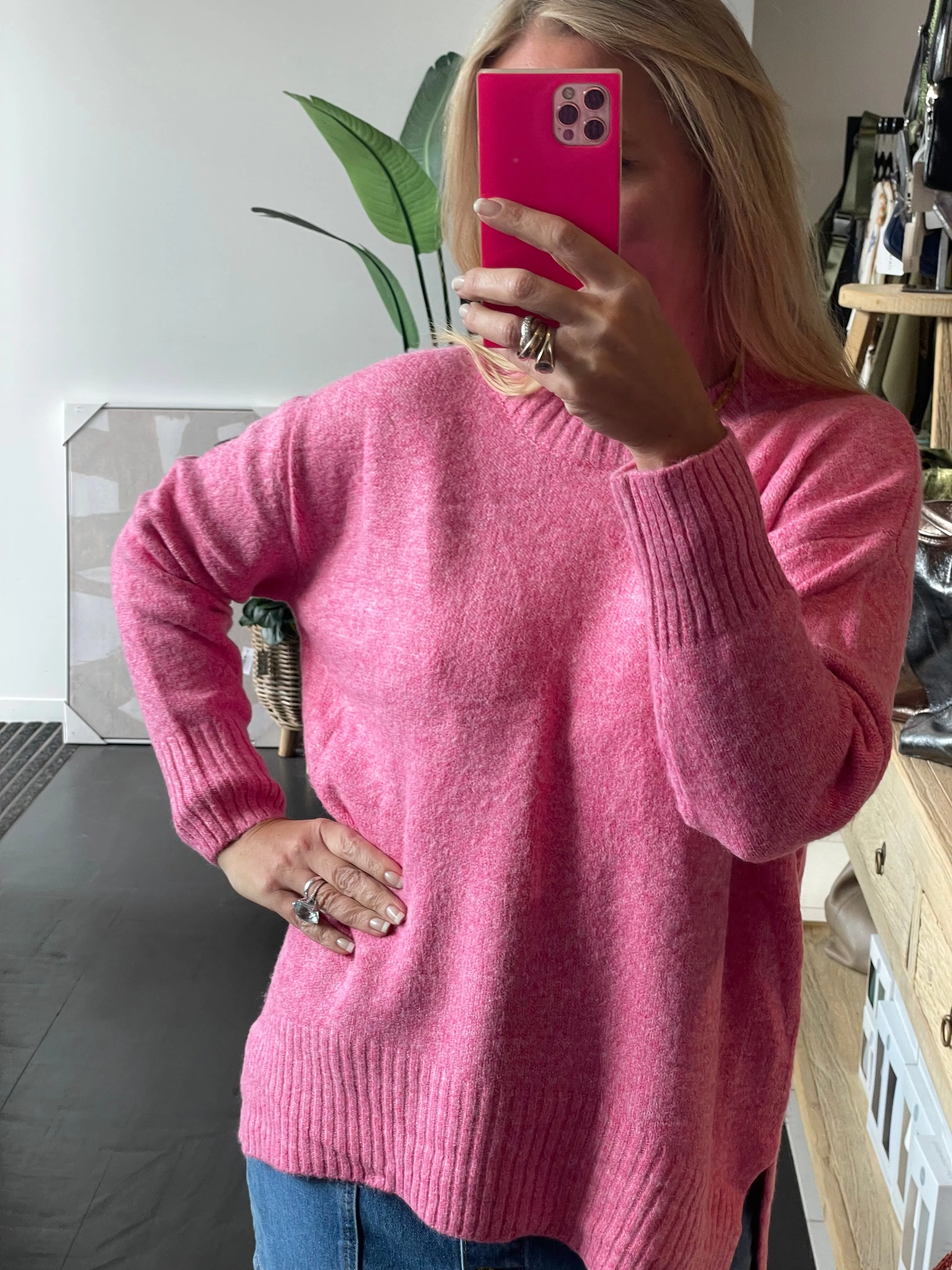 Round Neck Relaxed Knit- pink